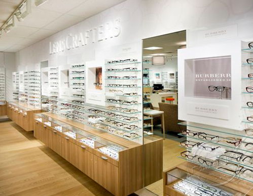 簡(jiǎn)述眼鏡展柜在商品展示具有的兩大優(yōu)勢(shì)