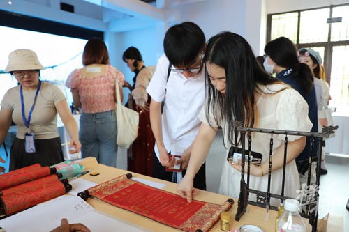 甜蜜爆表 杭州最美婚登處 七夕迎來(lái)近200對(duì)新人